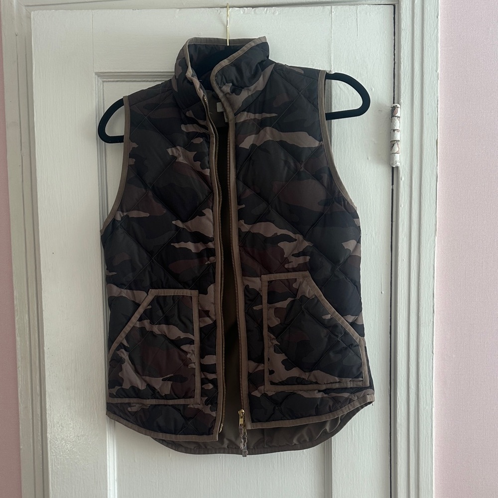 J Crew Camo Quilted Vest XS